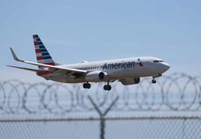 American Airlines retoma vuelos tras breve suspensión por «problema técnico»