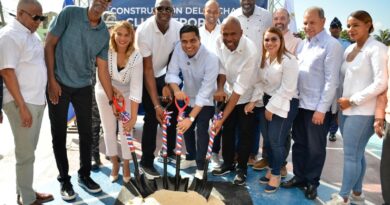 Ministro Kelvin Cruz inicia obras deportivas por RD$93 millones en La Romana 