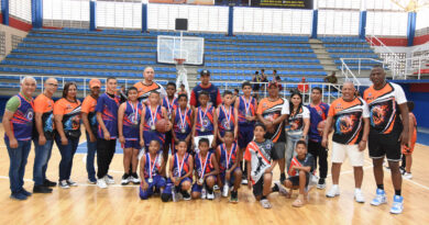 Fundación Los Mina Unidos por Siempre impulsa el baloncesto en SFM