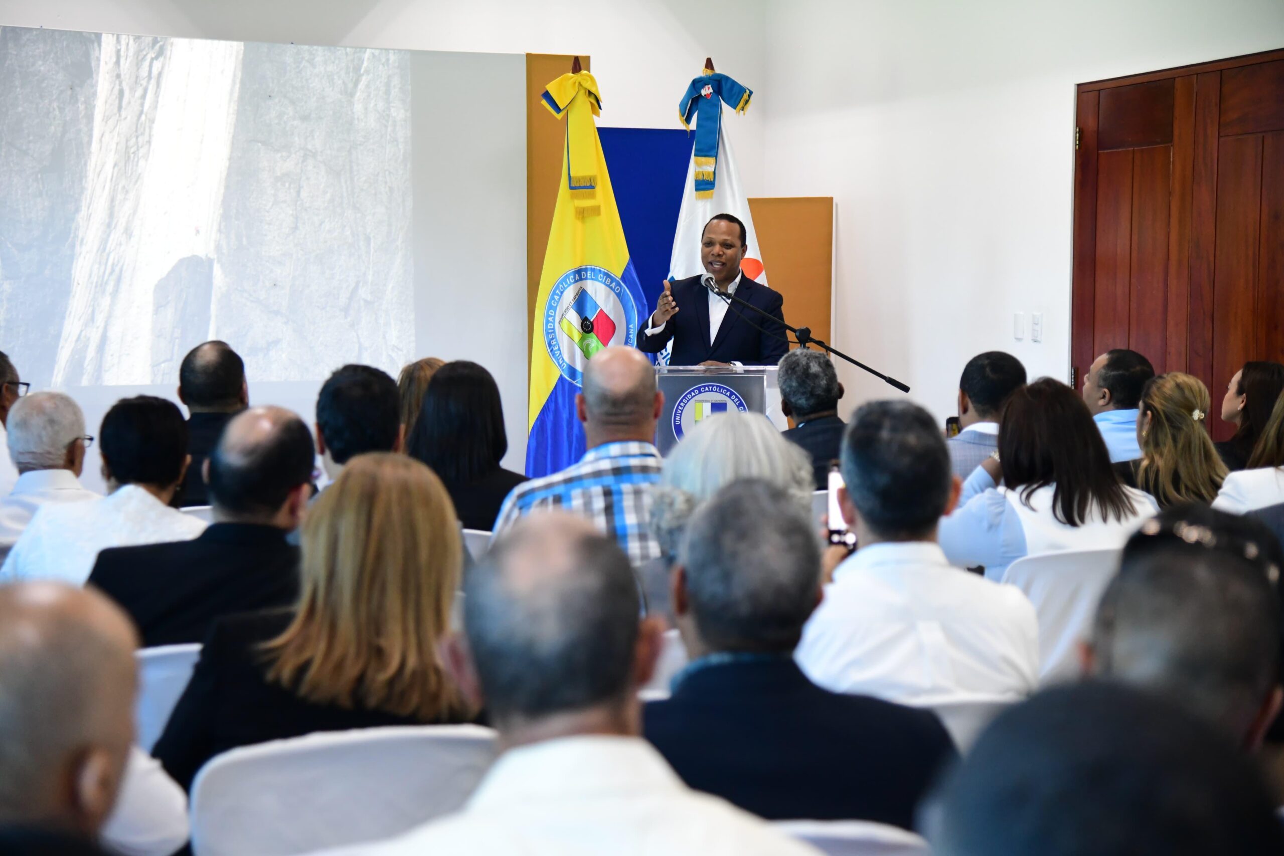 Inician en La Vega consultas regionales para elaboración Plan sobre Seguridad Vial