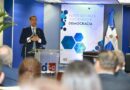 Expertos exponen en foro «Redes Sociales, Periodismo y Democracia»