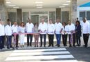 Abinader inaugura hospital Nuestra Señora de Regla en Baní y centro deportivo en Azua