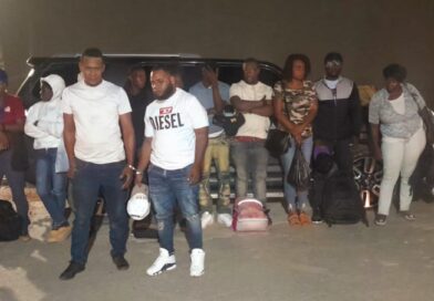 Arrestan a dos hombres con 15 inmigrantes indocumentados en Montecristi