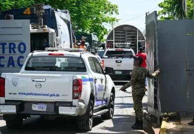 Migración afirma que deportó a 1,299 haitianos indocumentados en últimas 48 horas Migración afirma que deportó a 1,299 haitianos indocumentados en últimas 48 horas