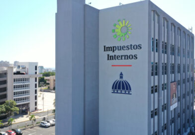 DGII aclara retención del 2 % no es nueva, pero más de 30 mil comercios exentos por error deben ajustarse