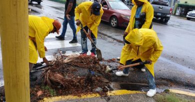 Alcaldía DN realiza trabajos preventivos de limpieza para mitigar efectos de fuertes lluvias