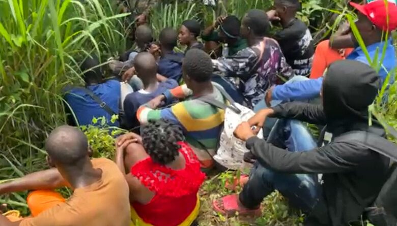Interceptan otro grupo de 18 haitianos indocumentados Dajabón 