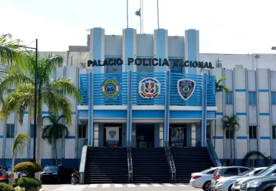 Protesta en San Juan deja policías y militar heridos tras agresión