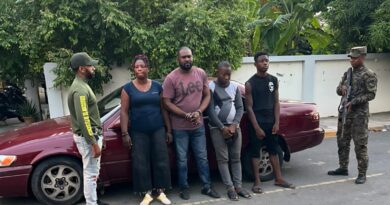 Apresan a 5 hombres por tráfico de haitianos indocumentados