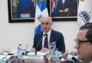 Ministro De Camps presenta hoja de ruta de su gestión ante CNE