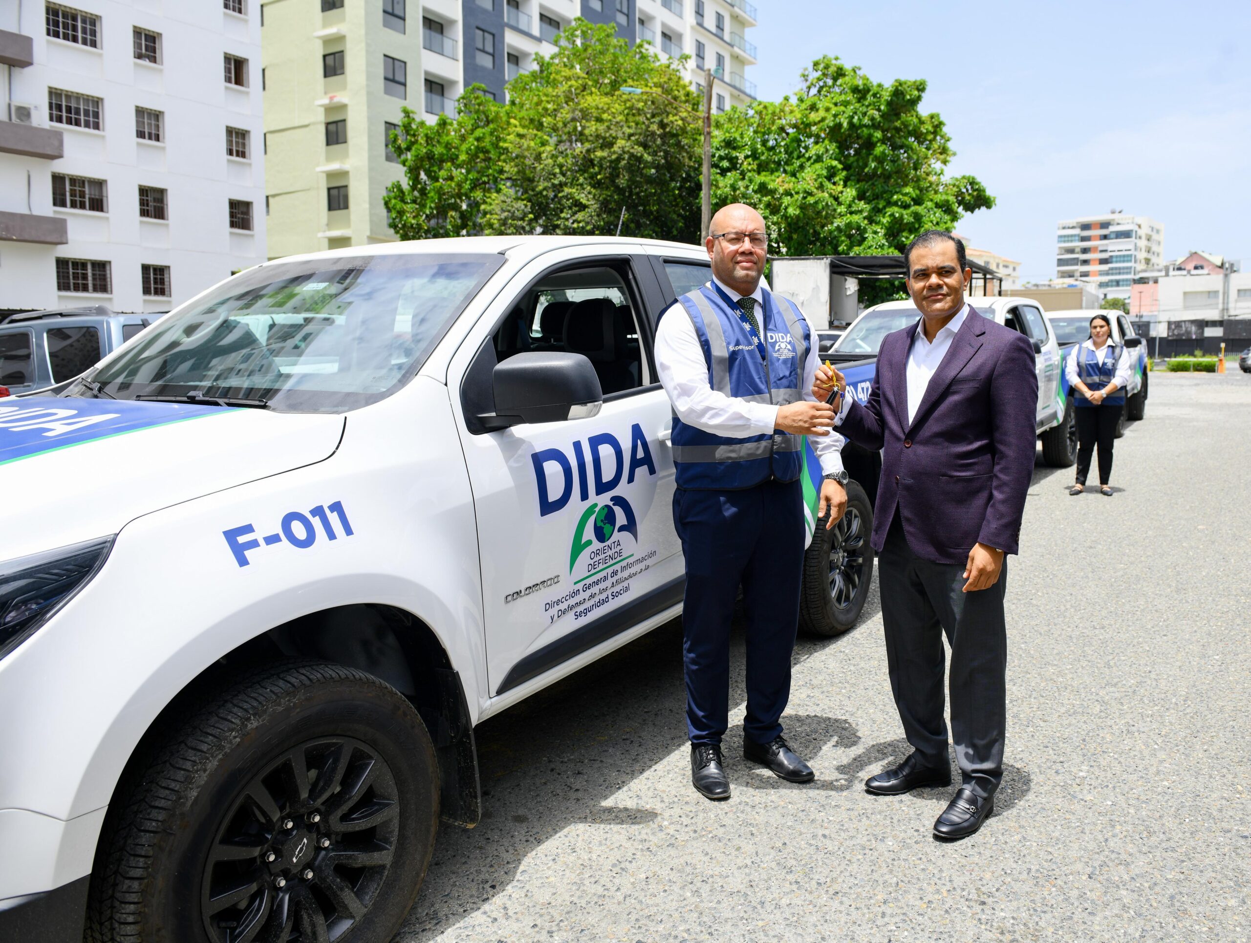 DIDA entrega vehículos a oficinas provinciales para eficientizar servicios