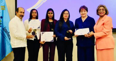 Inafocam reconoce a 41 estudiantes de magisterio por alto rendimiento académico