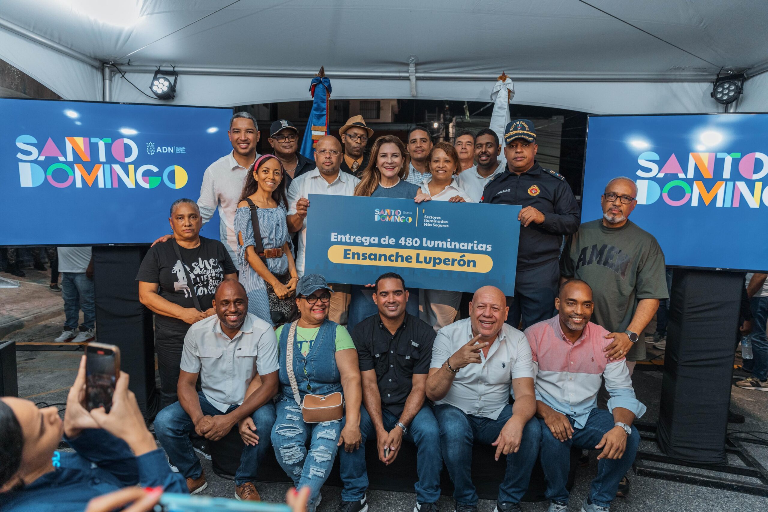 Alcaldía del DN instala unas 480 luminarias para aportar a la seguridad en Ensanche Luperón