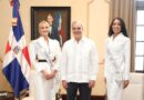 Abinader recibe en el Palacio Nacional a Miss Universo y a Miss República Dominicana