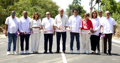 Abinader entrega varias obras y supervisa otras en Puerto Plata
