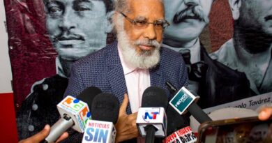 Reclaman justicia contra presunto autor intelectual en asesinato de exregidor de Bayaguana