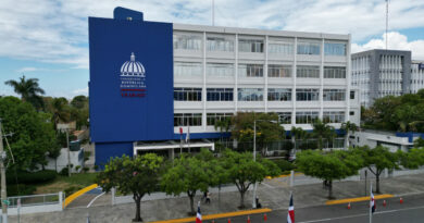 Trabajo exhorta a empresas a flexibilizar jornada laboral en provincias bajo alerta roja 