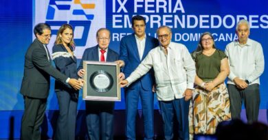 Reconocen a Pepín Corripio, Frank Rainieri y Ligia Bonetti en el Día Nacional del Emprendedor