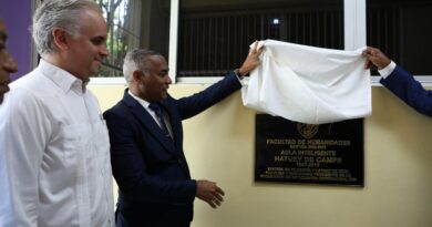La UASD rinde homenaje póstumo a Hatuey De Camps