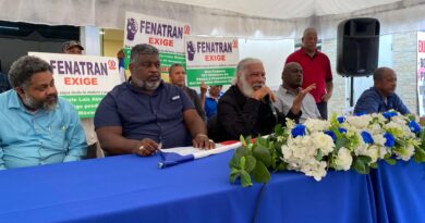 Juan Hubieres denuncia “carencia” y falta de apoyo del Gobierno a los choferes