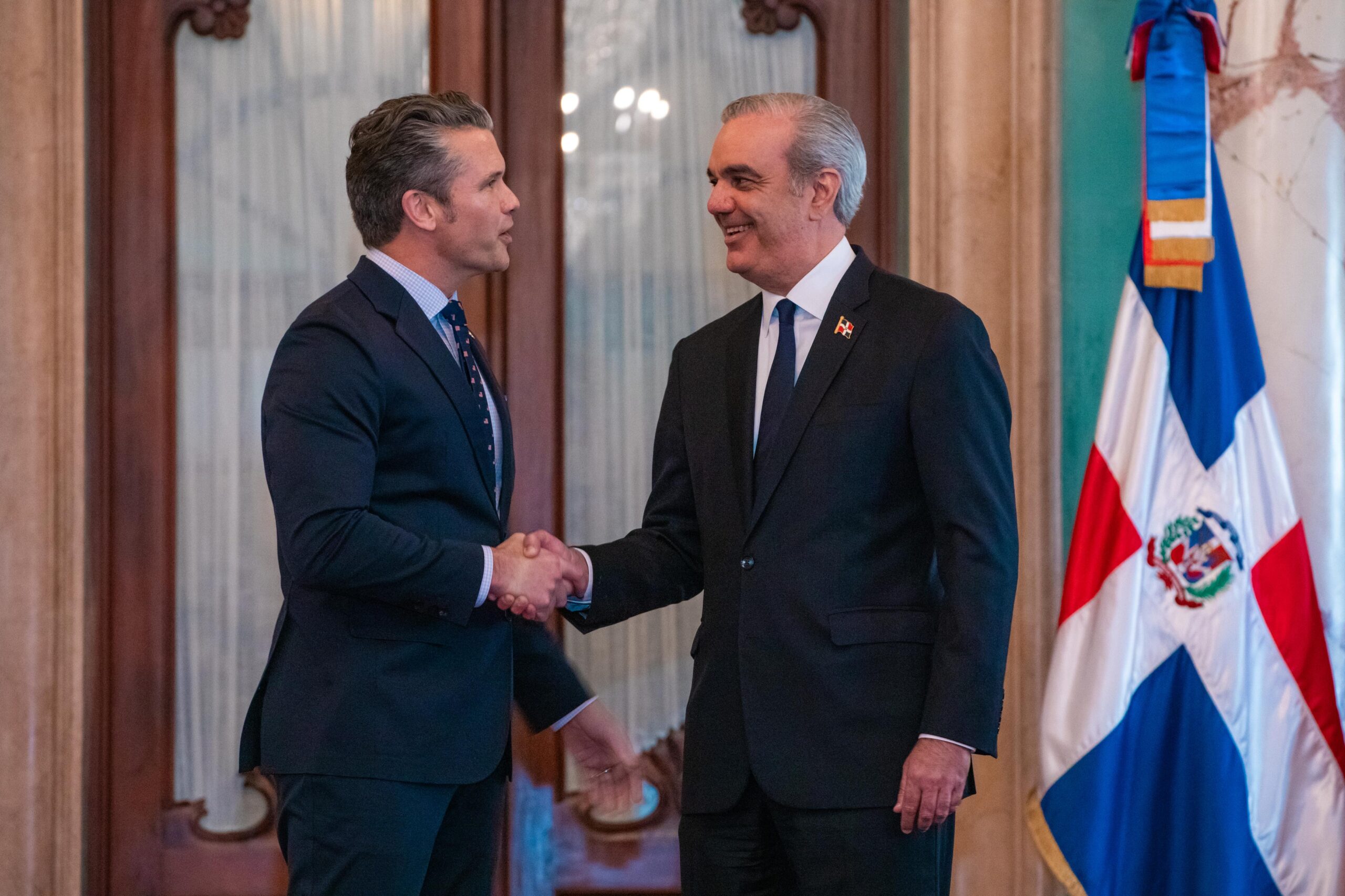 EE.UU. utilizará aeropuertos de RD como parte de su despliegue militar en el Caribe