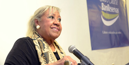 Fallece a los 95 años la artista plástica dominicana Ada Balcácer