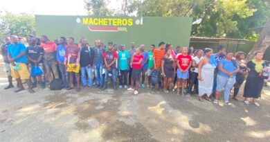 Detienen otro grupo de 129 haitianos indocumentados en Valverde