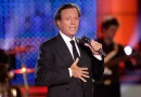 Feministas dominicanas muestran su apoyo a denunciantes de Julio Iglesias