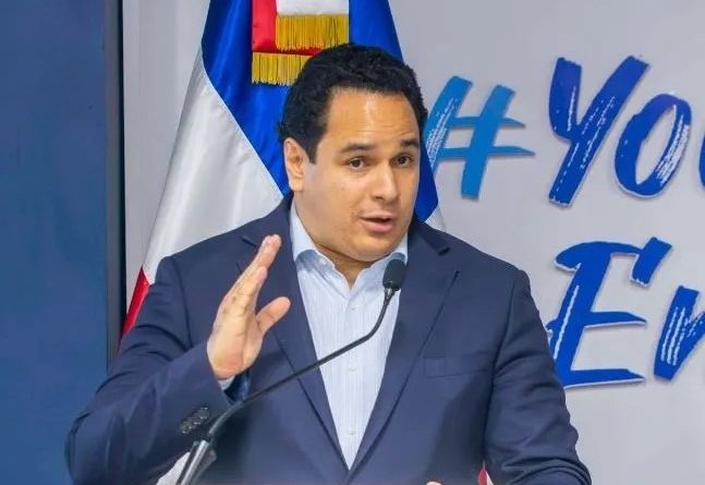 Manuel Conde cuestiona baja presencia de mujeres en altas instancias del Estado