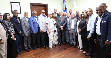 ADP y Mescyt sostienen encuentro para dialogar sobre reforma educativa