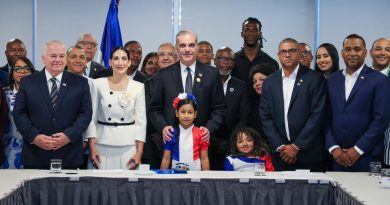 Abinader fortalece vínculos con la diáspora dominicana en Chile previo a toma de posesión de Kast