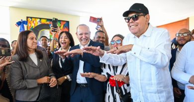 Santiago declara a Fernando Villalona como Hijo Adoptivo de la ciudad