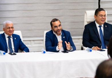 ITLA lanza programa de más de 8,000 becas para formación tecnológica ITLA lanza programa de más de 8,000 becas para formación tecnológica