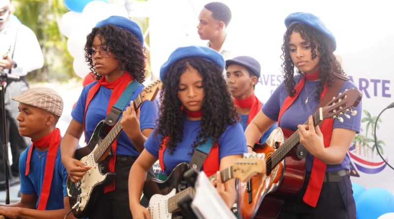 Minerd impulsa galas artísticas en 113 centros educativos a nivel nacional Minerd impulsa galas artísticas en 113 centros educativos a nivel nacional