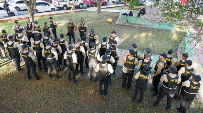 Cabrera Ulloa ordena reforzar tareas de la DNCD por asueto de la Semana Santa