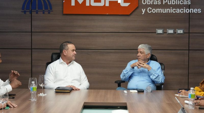 Gobierno anuncia habilitación de más de 240 kilómetros de caminos interparcelarios Gobierno anuncia habilitación de más de 240 kilómetros de caminos interparcelarios