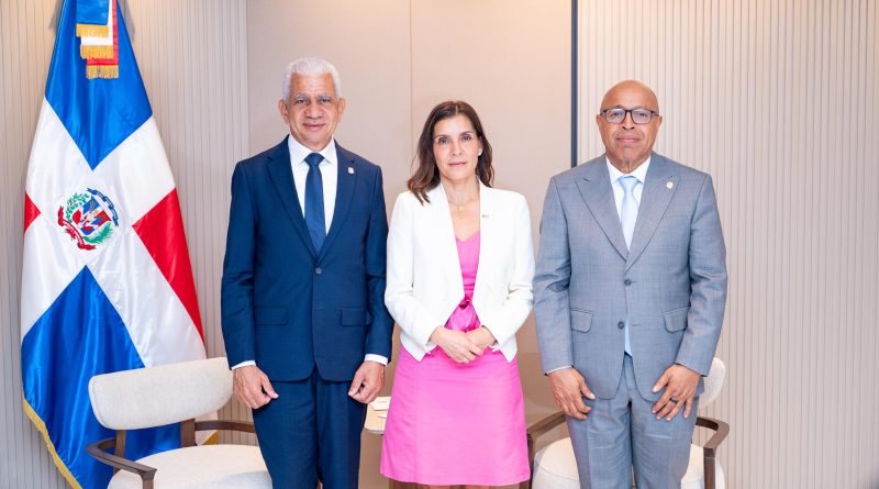 El Congreso y embajadora de EE.UU. abordan agenda legislativa y cooperación bilateral El Congreso y embajadora de EE.UU. abordan agenda legislativa y cooperación bilateral