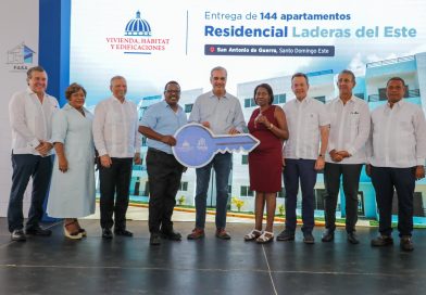 Abinader impulsa viviendas dignas con entrega de 144 apartamentos