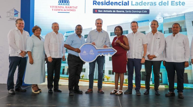 Abinader impulsa viviendas dignas con entrega de 144 apartamentos