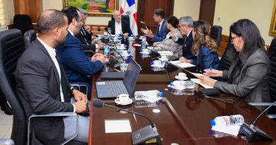 Senado recibe a expertos franceses para analizar nuevo Código Penal dominicano