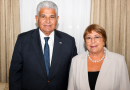 Bachelet se reúne con Mulino para buscar el apoyo de Panamá a su candidatura en la ONU