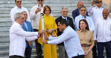 Abinader oficializa inicio de la ruta de la antorcha de Santo Domingo 2026