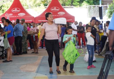 Feria “Inespre está de Madre” ofrece productos de la canasta básica a precios populares Feria “Inespre está de Madre” ofrece productos de la canasta básica a precios populares