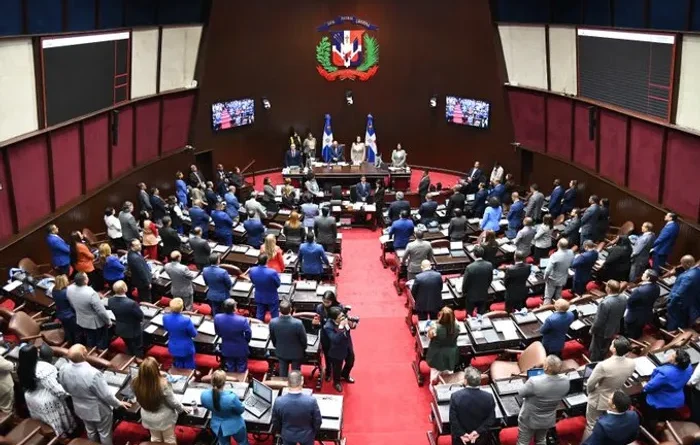 Diputados modifican proyecto de ley sobre residuos que volverá al Senado