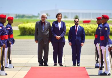 Abinader recibe este lunes a la presidenta de Surinam en el Palacio Nacional Abinader recibe este lunes a la presidenta de Surinam en el Palacio Nacional