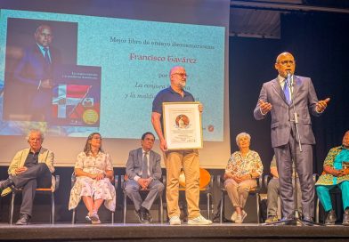 Premian a Francisco Tavárez en la Feria del Libro de Madrid