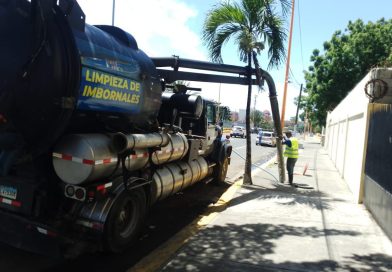 Alcaldía del Distrito Nacional continúa limpieza preventiva de filtrantes e imbornales Alcaldía del Distrito Nacional continúa limpieza preventiva de filtrantes e imbornales