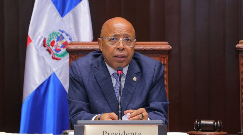 Diputados extenderán plazo de discusión Código de Trabajo tras pronunciamiento de Abinader Diputados extenderán plazo de discusión Código de Trabajo tras pronunciamiento de Abinader