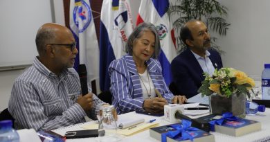 Inafocam y ADP socializan cambios en la formación docente