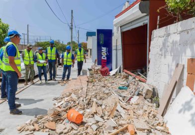 Alcaldía del DN demuele bancas de apuestas instaladas sobre aceras
